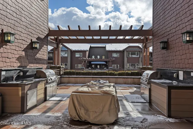 $615,000 | 2051 North Main Street, Unit 208, Coeur D'Alene, ID 83814