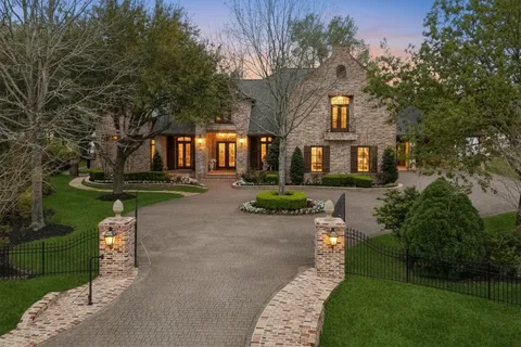 $2,600,000 | 27306 Owosso Court, Spring, TX 77386