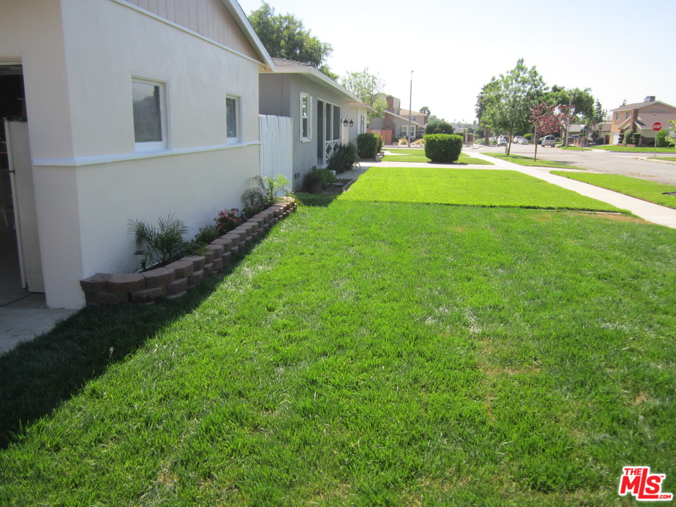 4876 Beatty Drive Riverside, CA 92506 - Photo 11 of 28