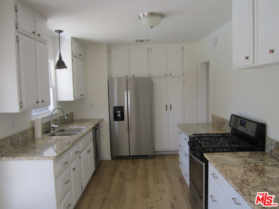 4876 Beatty Drive Riverside, CA 92506 - Photo 27 of 28