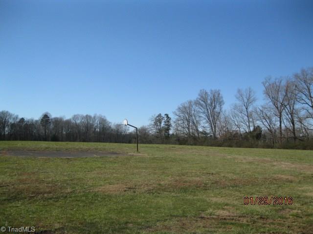 2324 Fairview Farm Road Asheboro, NC 27205 - Photo 4 of 7 Gallery Image 4