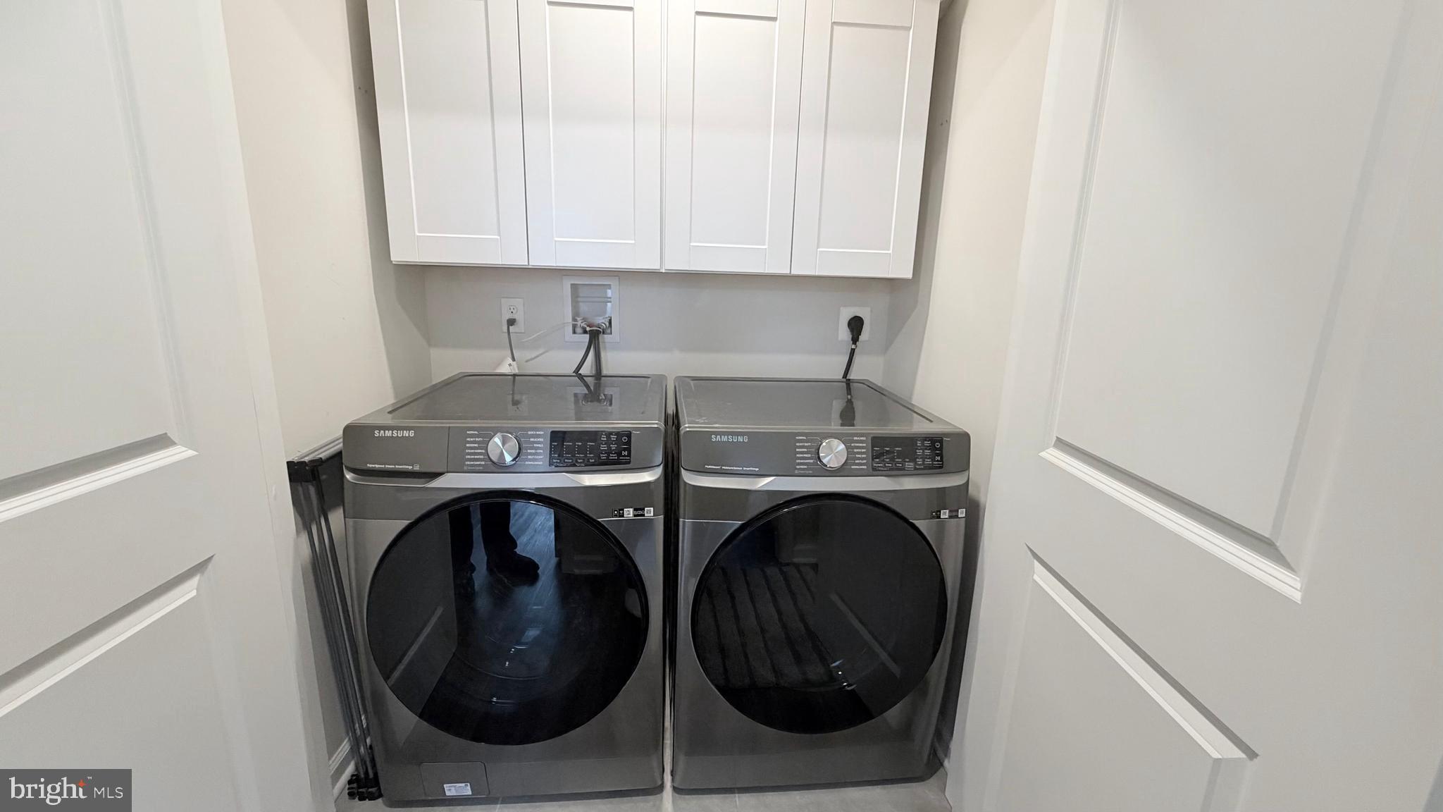 20 Nelsons Way Westampton, NJ 08060 - Photo 22 of 23 a utility room with dryer and washer