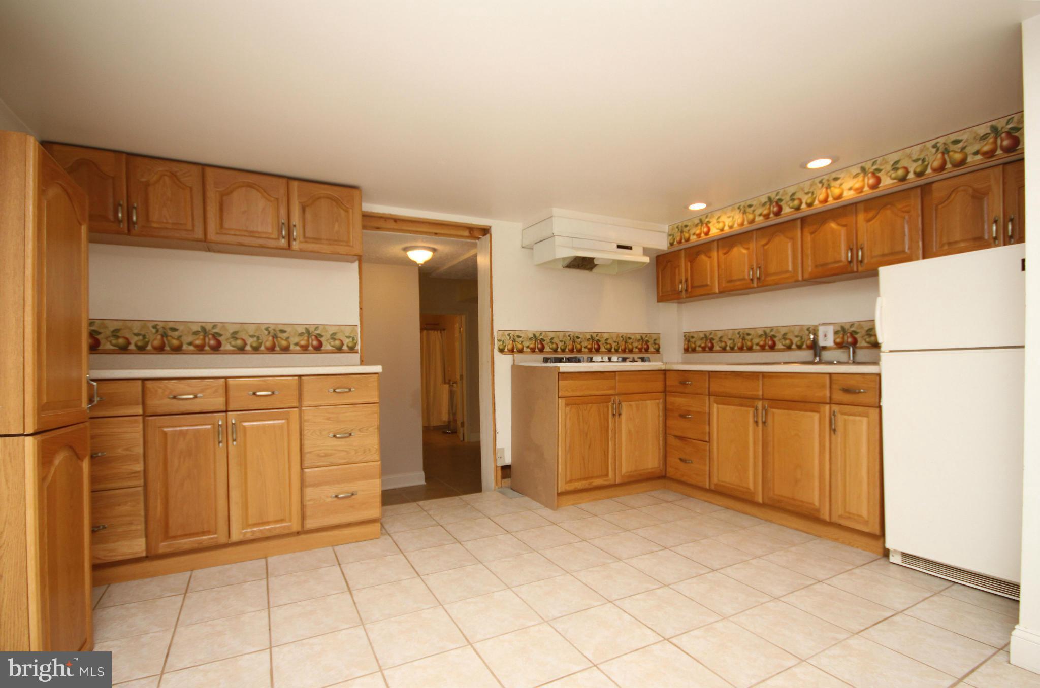 28 Sheridan Road Arnold, MD 21012 - Photo 23 of 30 Kitchen
