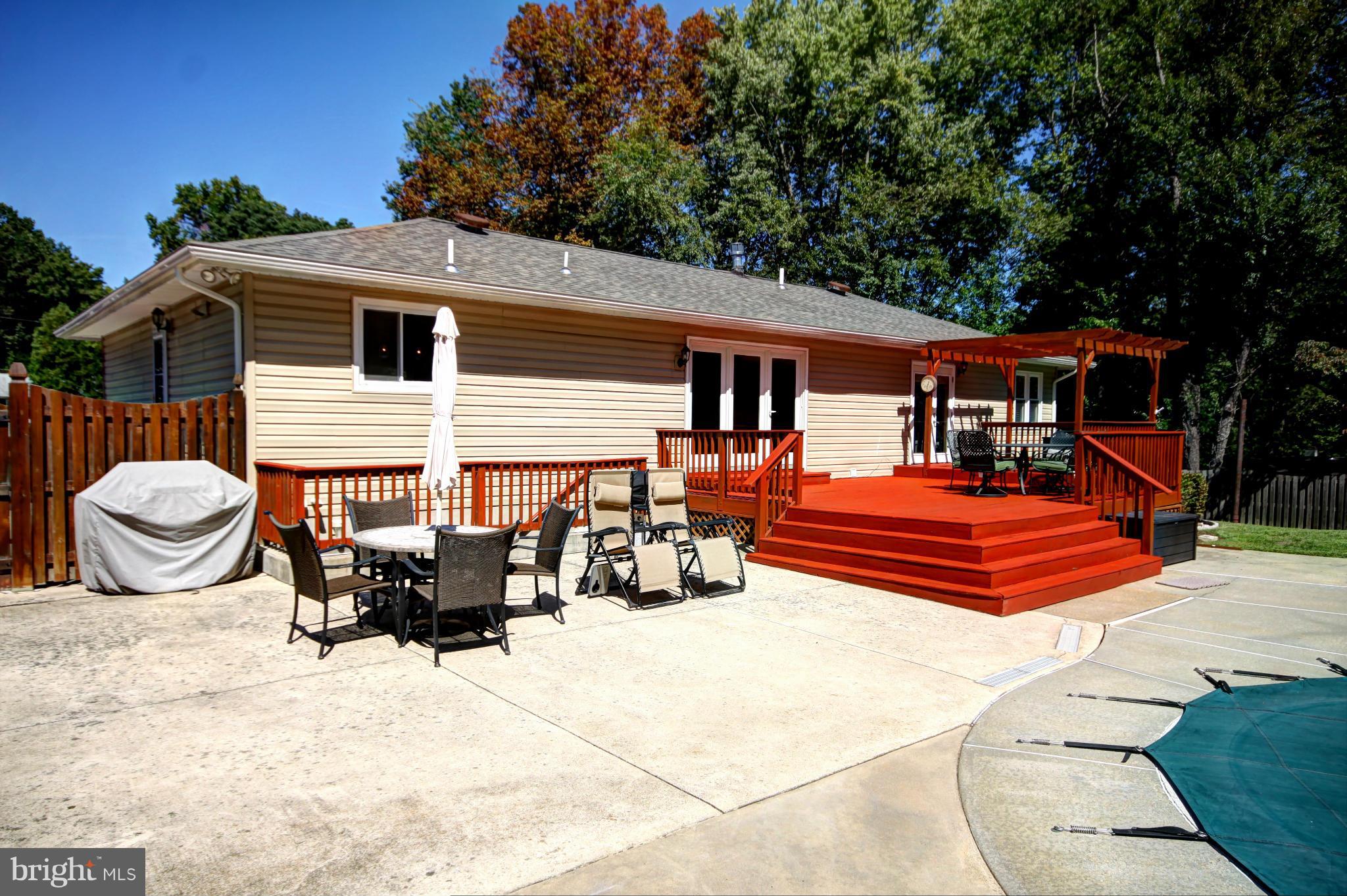 28 Sheridan Road Arnold, MD 21012 - Photo 26 of 30 Exterior (Rear)