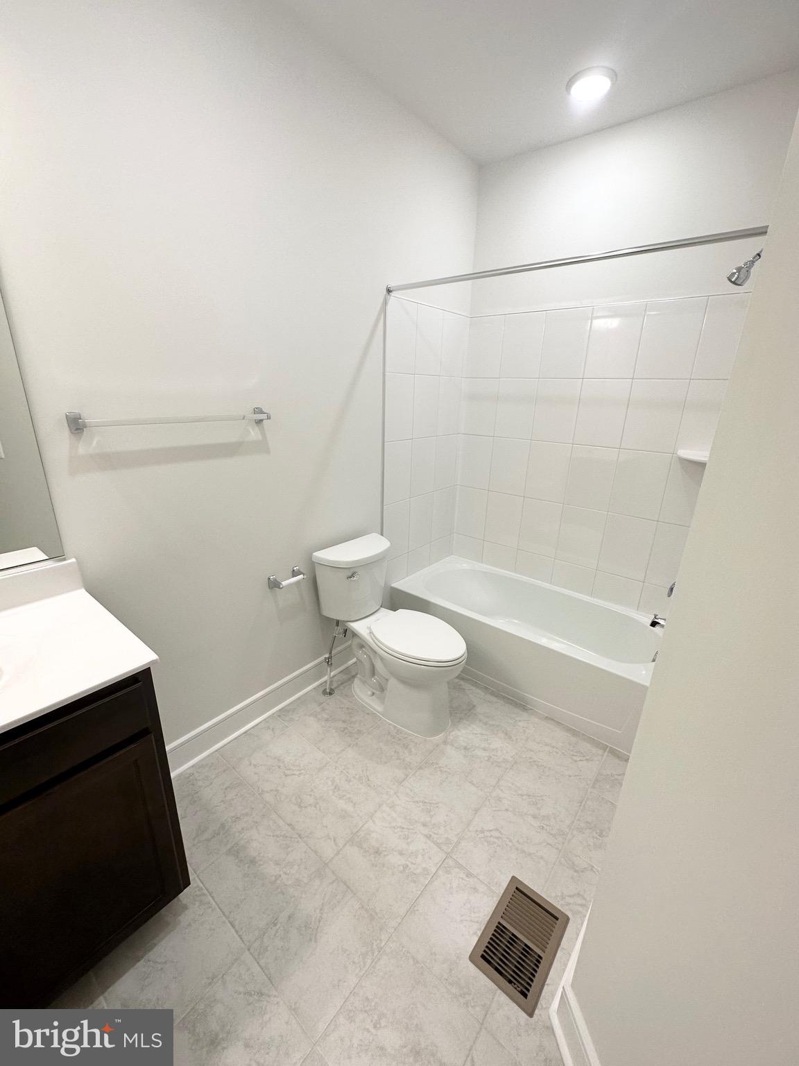 43240 Farringdon Square Ashburn, VA 20148 - Photo 14 of 20