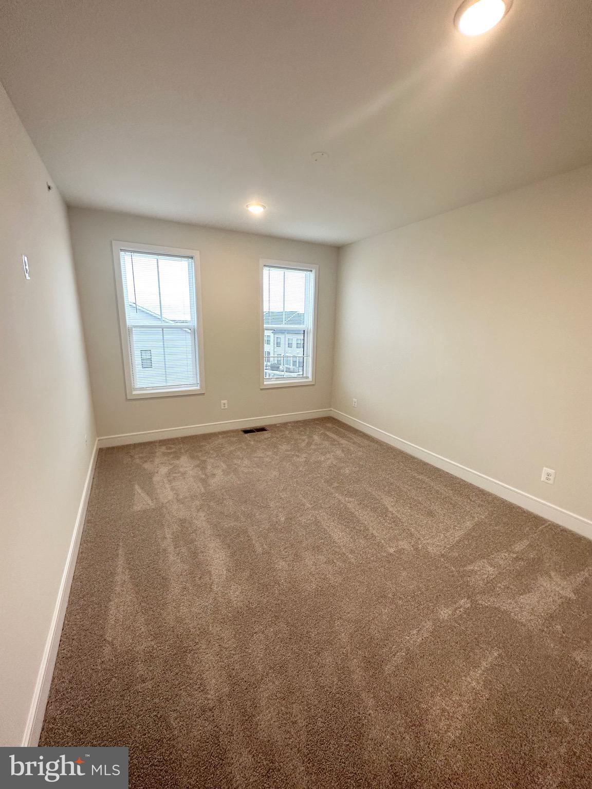 43240 Farringdon Square Ashburn, VA 20148 - Photo 15 of 20