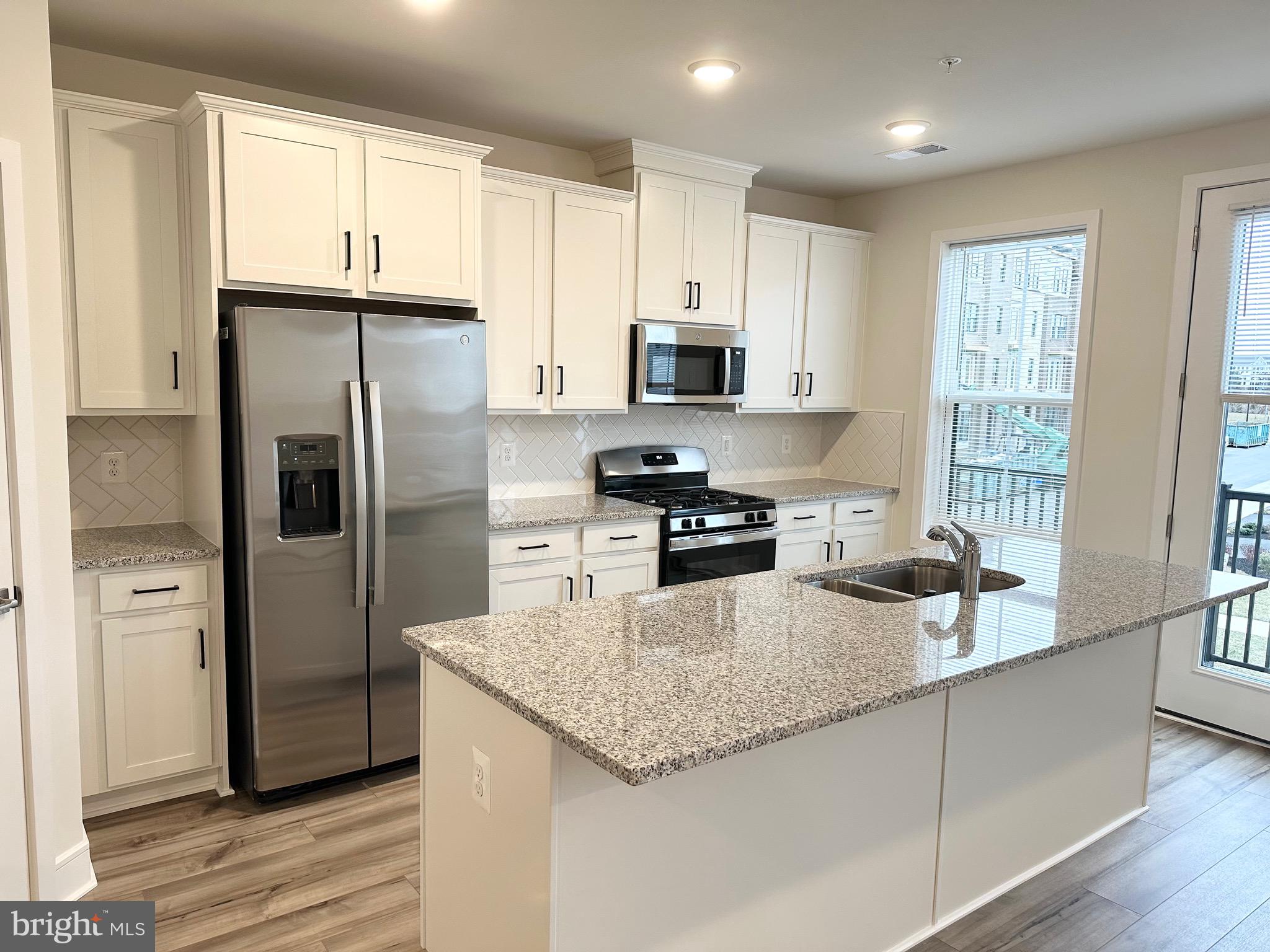 43240 Farringdon Square Ashburn, VA 20148 - Photo 6 of 20