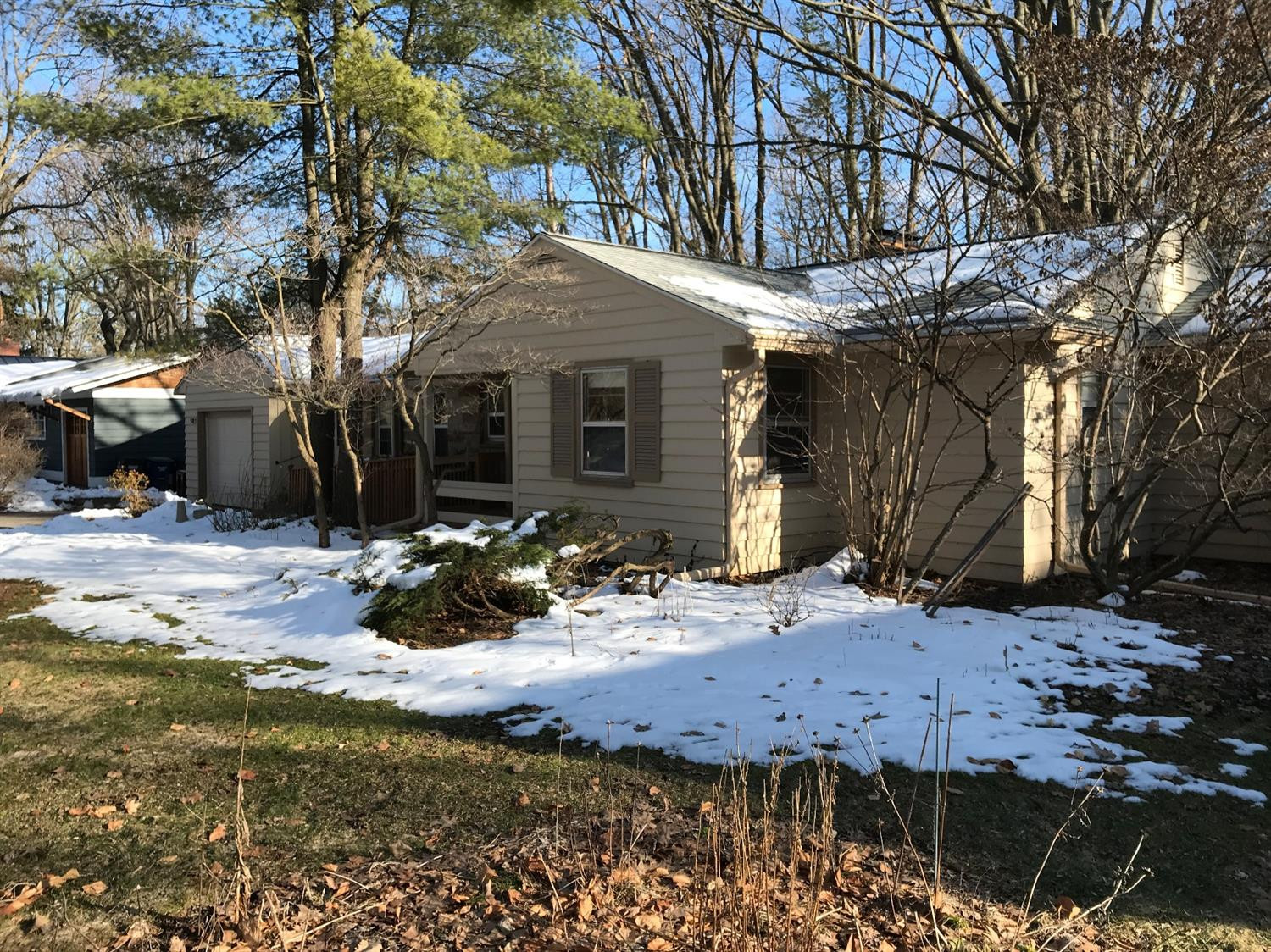 905 Robin Road Ann Arbor, MI 48103 - Photo 2 of 35 Photo 2