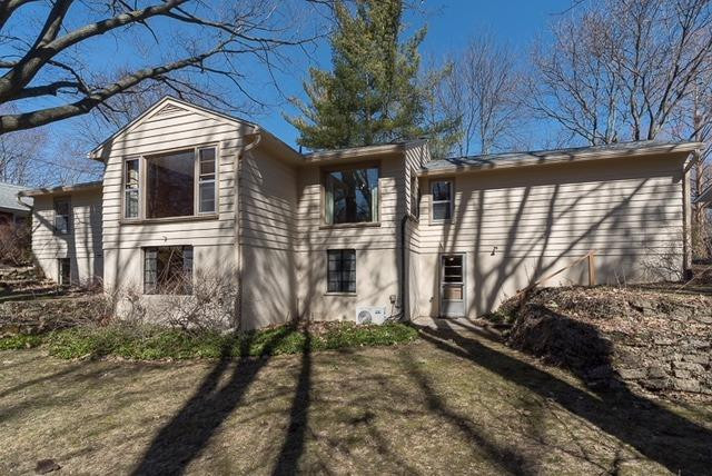 905 Robin Road Ann Arbor, MI 48103 - Photo 4 of 35 Photo 4
