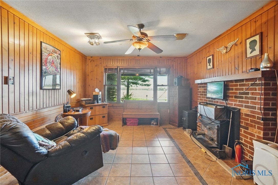 16876 Fish Road Pemberville, OH 43450 - Photo 18 of 44 Gallery Image 18
