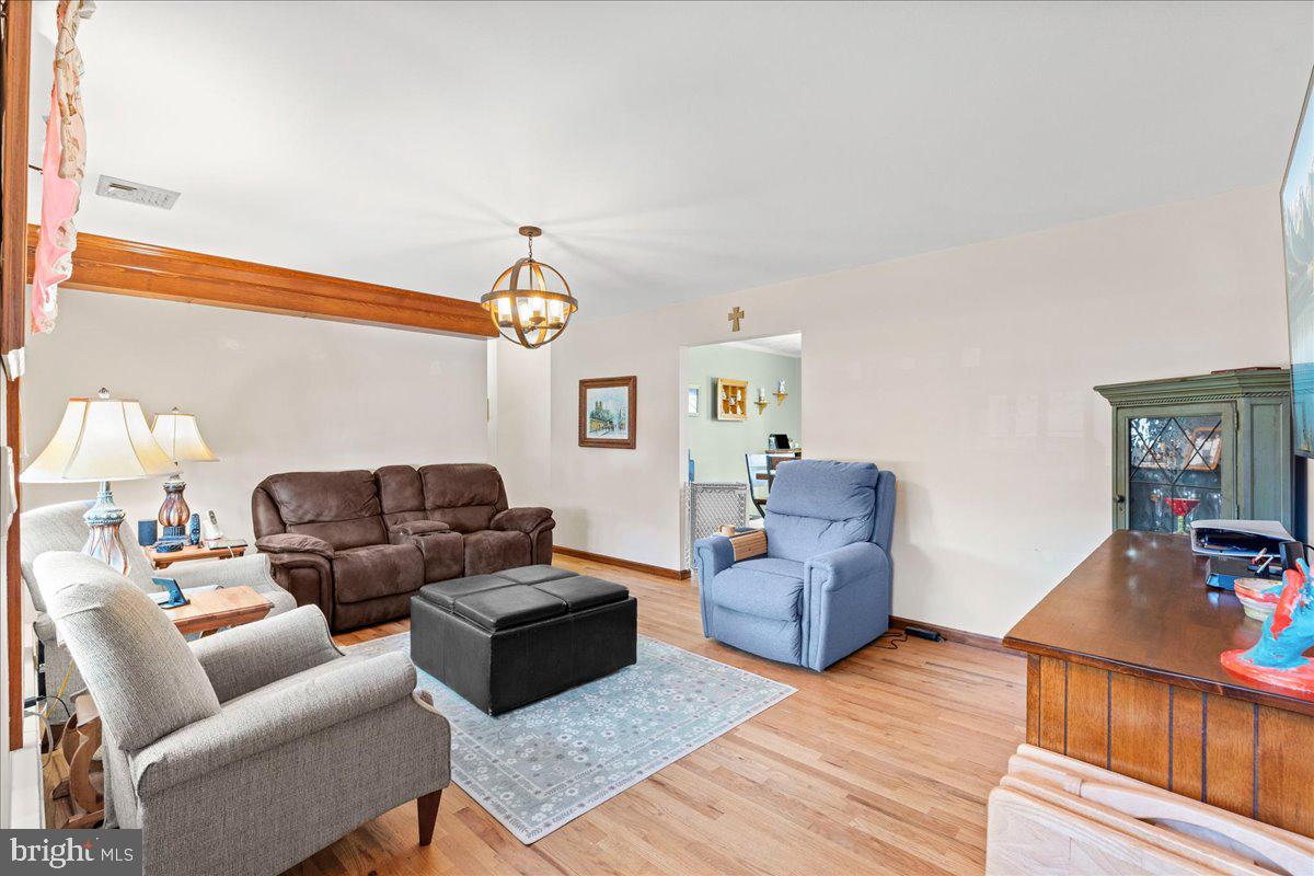 20 Running Brook Road Ewing, NJ 08638 - Photo 4 of 23