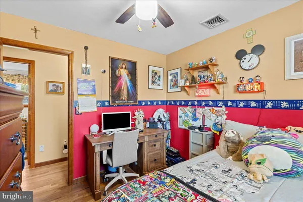 $370,000 | 20 Running Brook Road, Ewing, NJ 08638