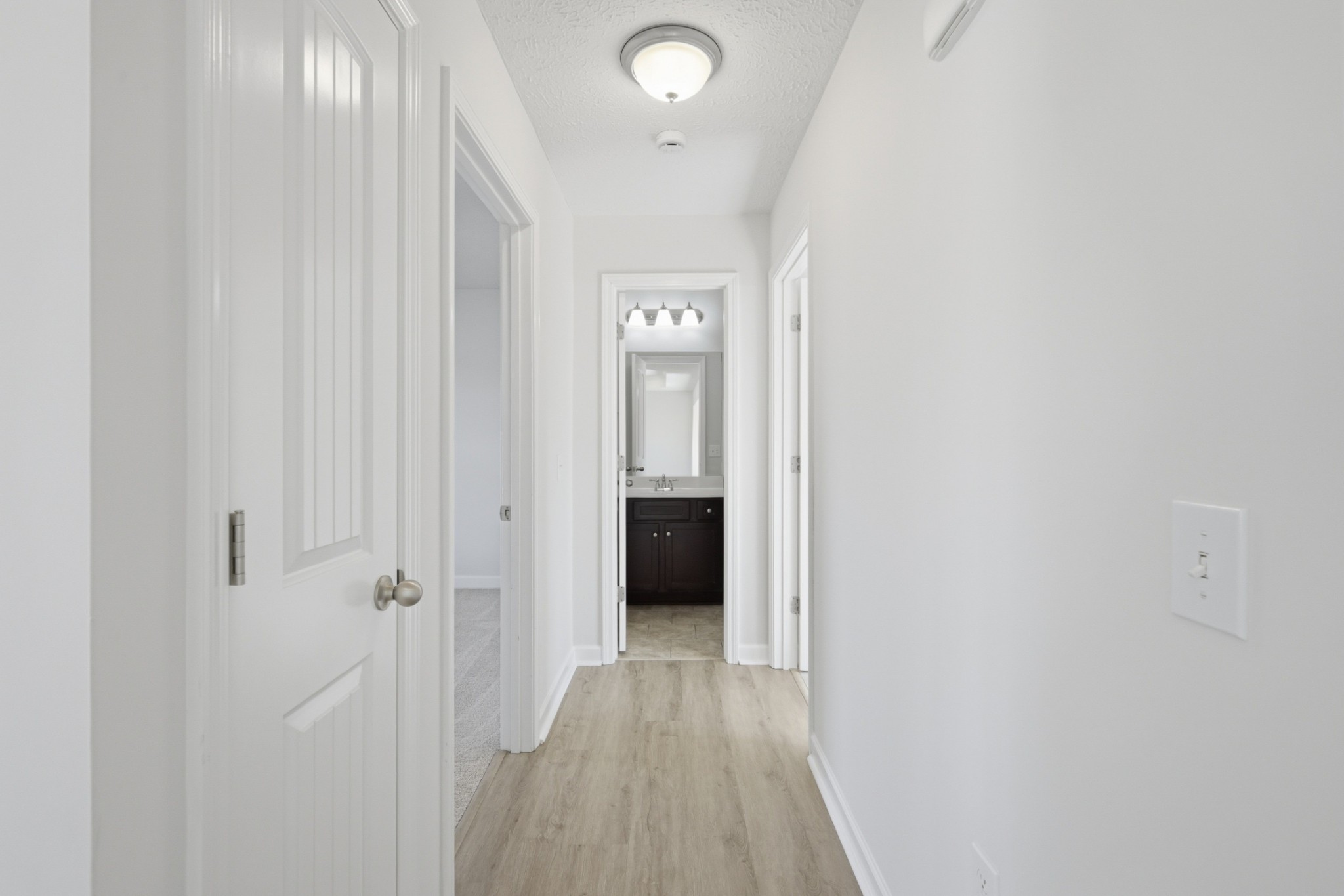 91 Creek Chase Road Manchester, TN 37355 - Photo 11 of 30 a view of a hallway