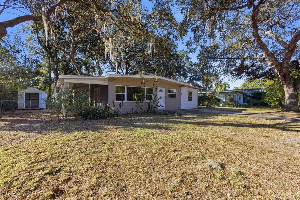 762 Valencia Avenue Orange City, FL 32763 - Photo 35 of 39 a front view of a house with a yard