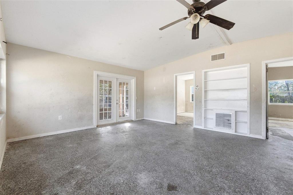 762 Valencia Avenue Orange City, FL 32763 - Photo 38 of 39 a view of an empty room with a window