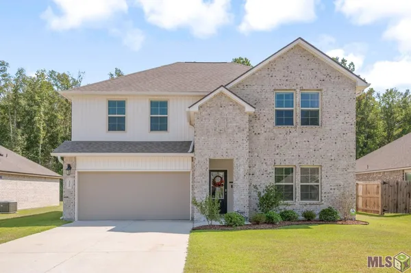 $319,000 | 13218 Fowler Drive, Walker, LA 70785