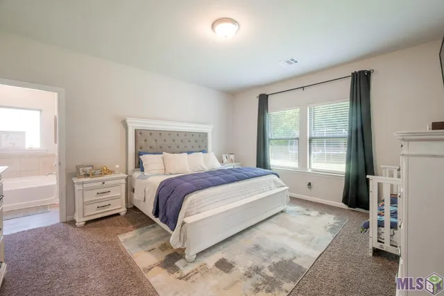 $319,900 | 13218 Fowler Drive, Walker, LA 70785