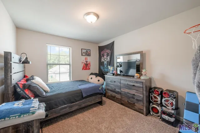 $319,900 | 13218 Fowler Drive, Walker, LA 70785