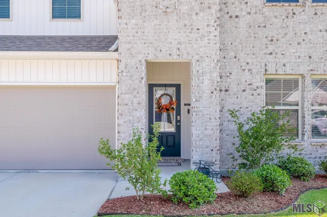 $319,900 | 13218 Fowler Drive, Walker, LA 70785