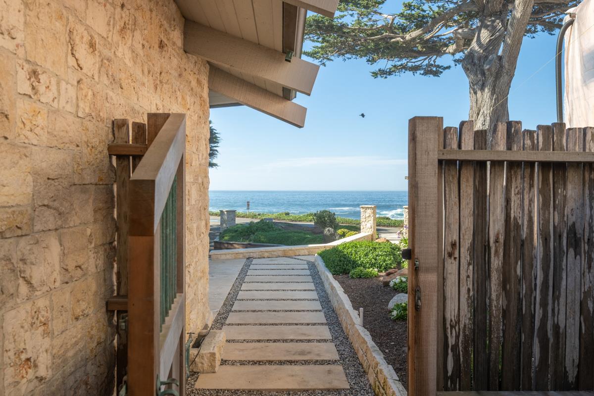 26251 Scenic Road Carmel, CA 93923 - Photo 18 of 21