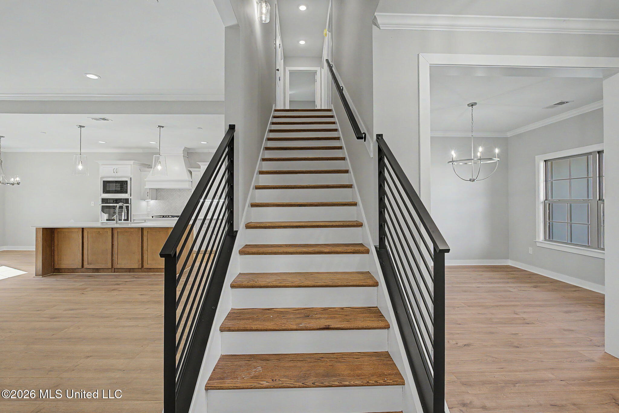 9065 Bennett Trail Hernando, MS 38632 - Photo 19 of 30 Staircase