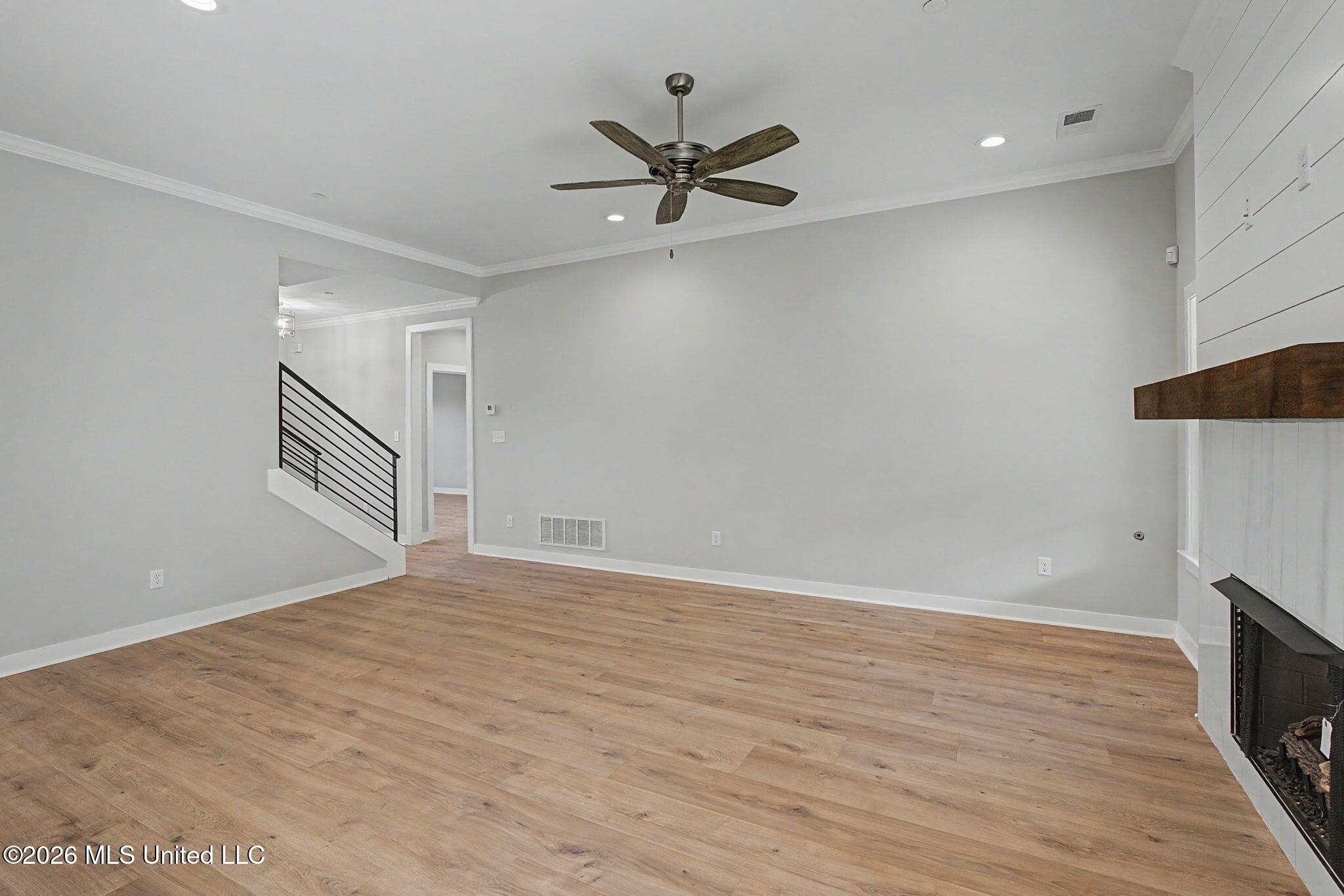 9065 Bennett Trail Hernando, MS 38632 - Photo 6 of 30 Family Room from Kitchen