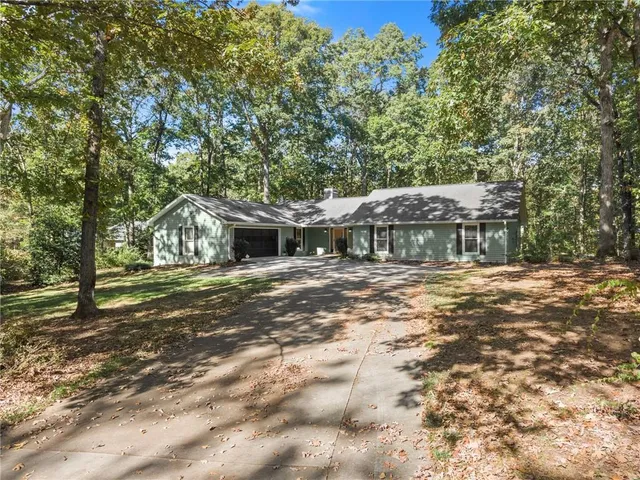 $439,500 | 2856 Woodbriar Drive, Gainesville, GA 30506