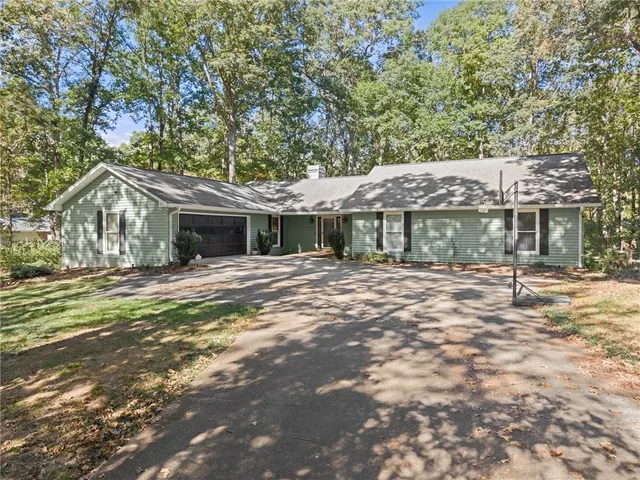 $439,500 | 2856 Woodbriar Drive, Gainesville, GA 30506