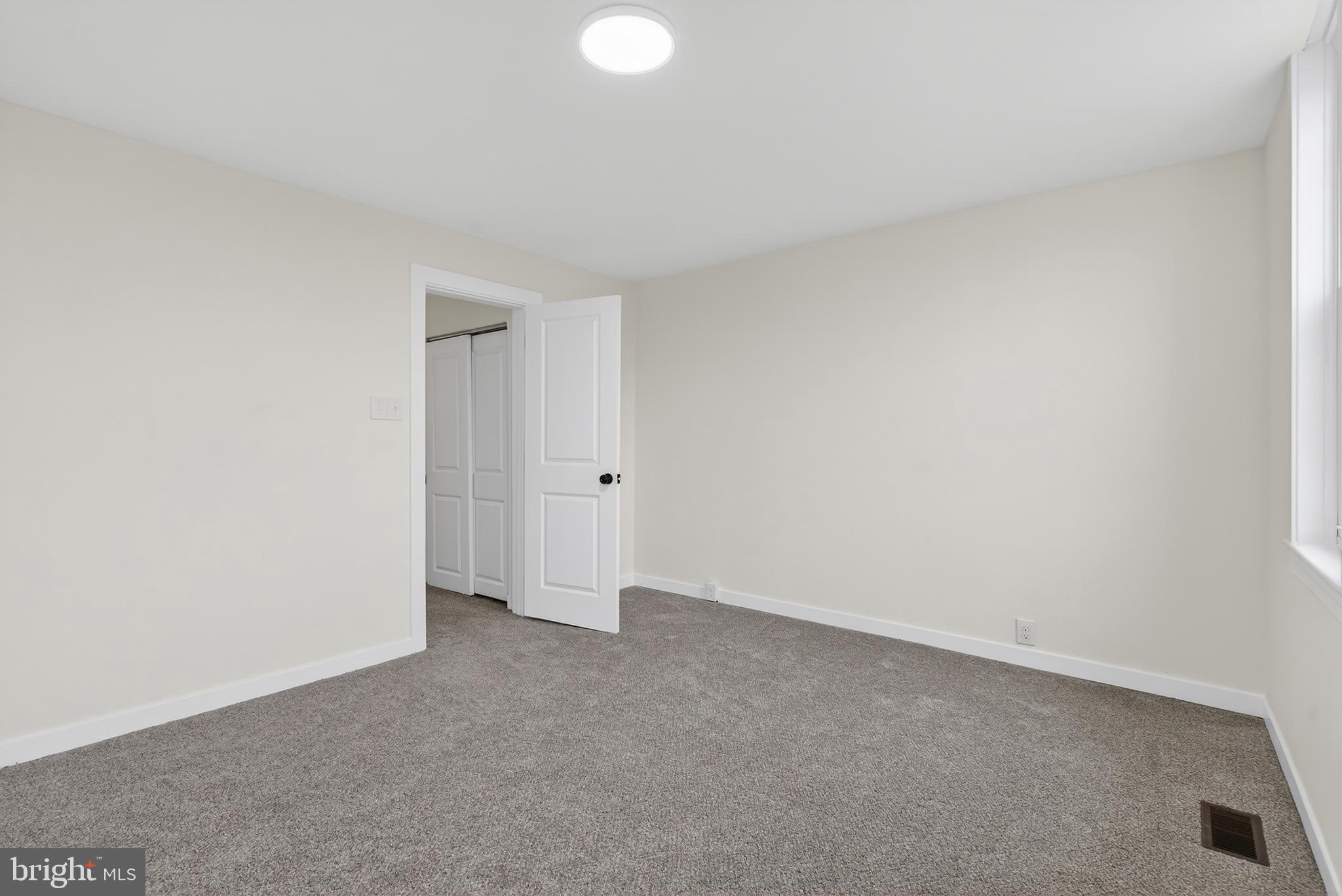 306 Walnut Street Camden, NJ 08103 - Photo 20 of 27