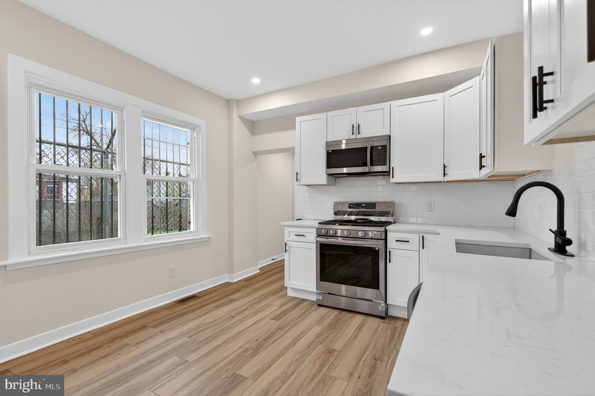 306 Walnut Street Camden, NJ 08103 - Photo 10 of 27