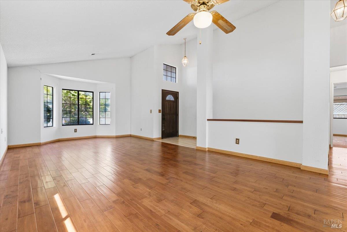 1698 Randon Way Santa Rosa, CA 95403 - Photo 6 of 68 Gallery Image 6