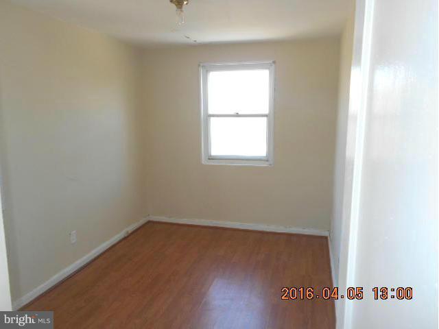 1037 Wedgewood Road Baltimore, MD 21229 - Photo 10 of 14 Interior (General)