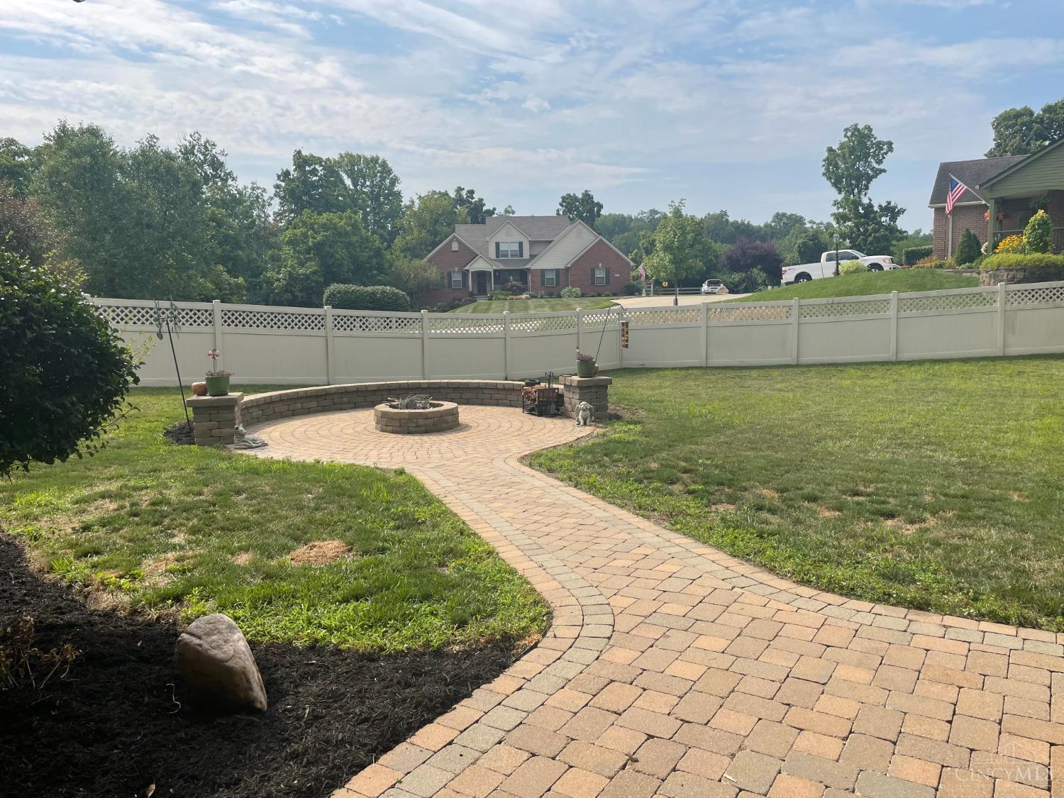 3789 Hanley Road Cincinnati, OH 45247 - Photo 31 of 35