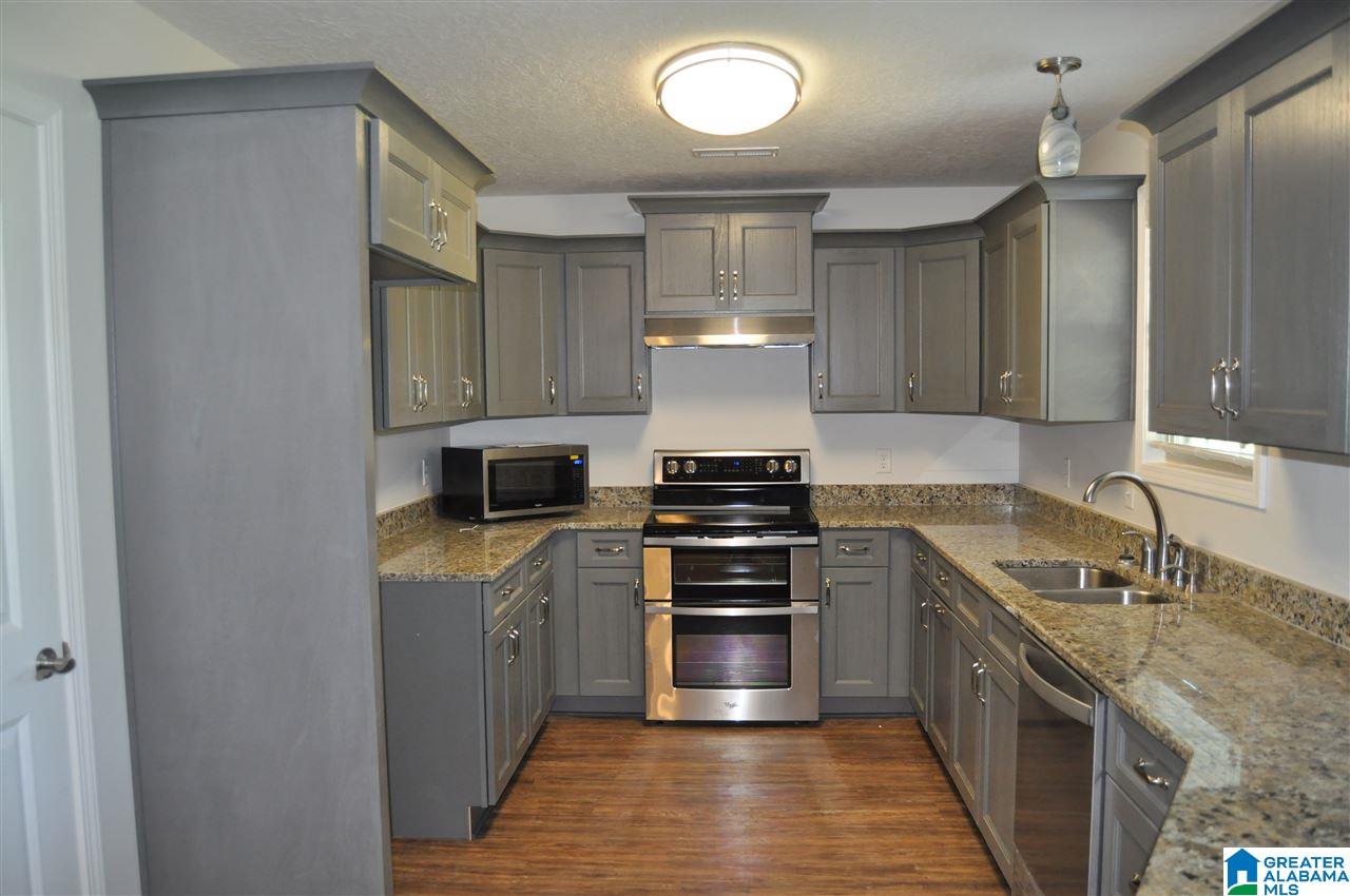 69 Granvil Way Weaver, AL 36277 - Photo 5 of 36
