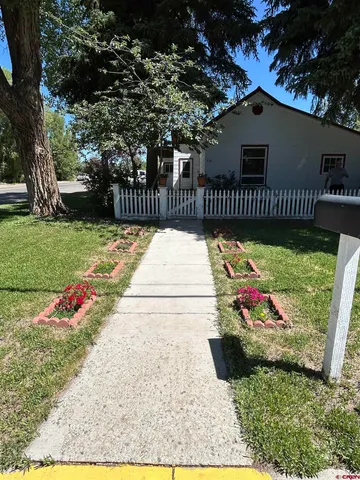 a view of statue in the garden