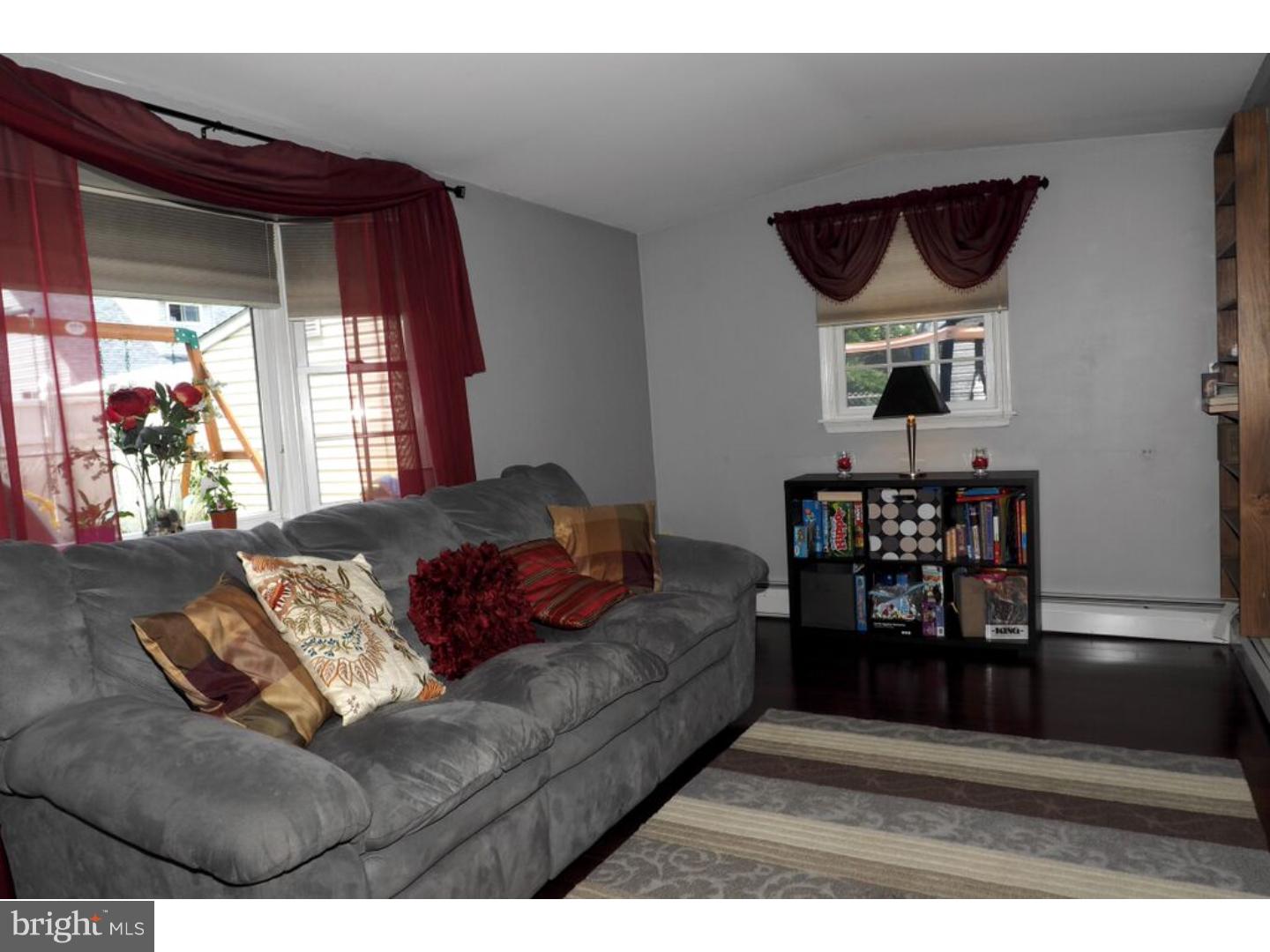 7 Glen Road Levittown, PA 19057 - Photo 7 of 19 Gallery Image 7