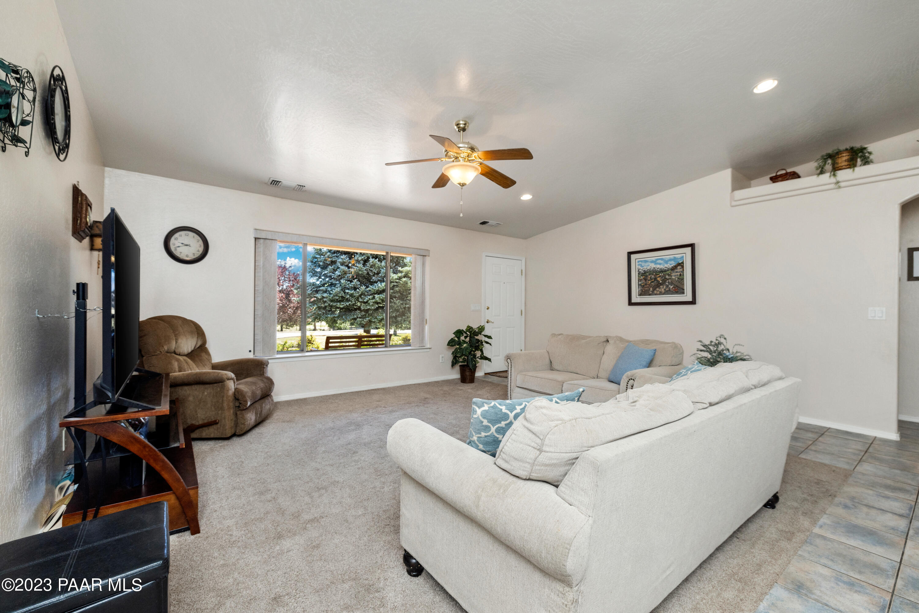 1410 West Justray Ranch Road Chino Valley, AZ 86323 - Photo 11 of 31 018_Living Room