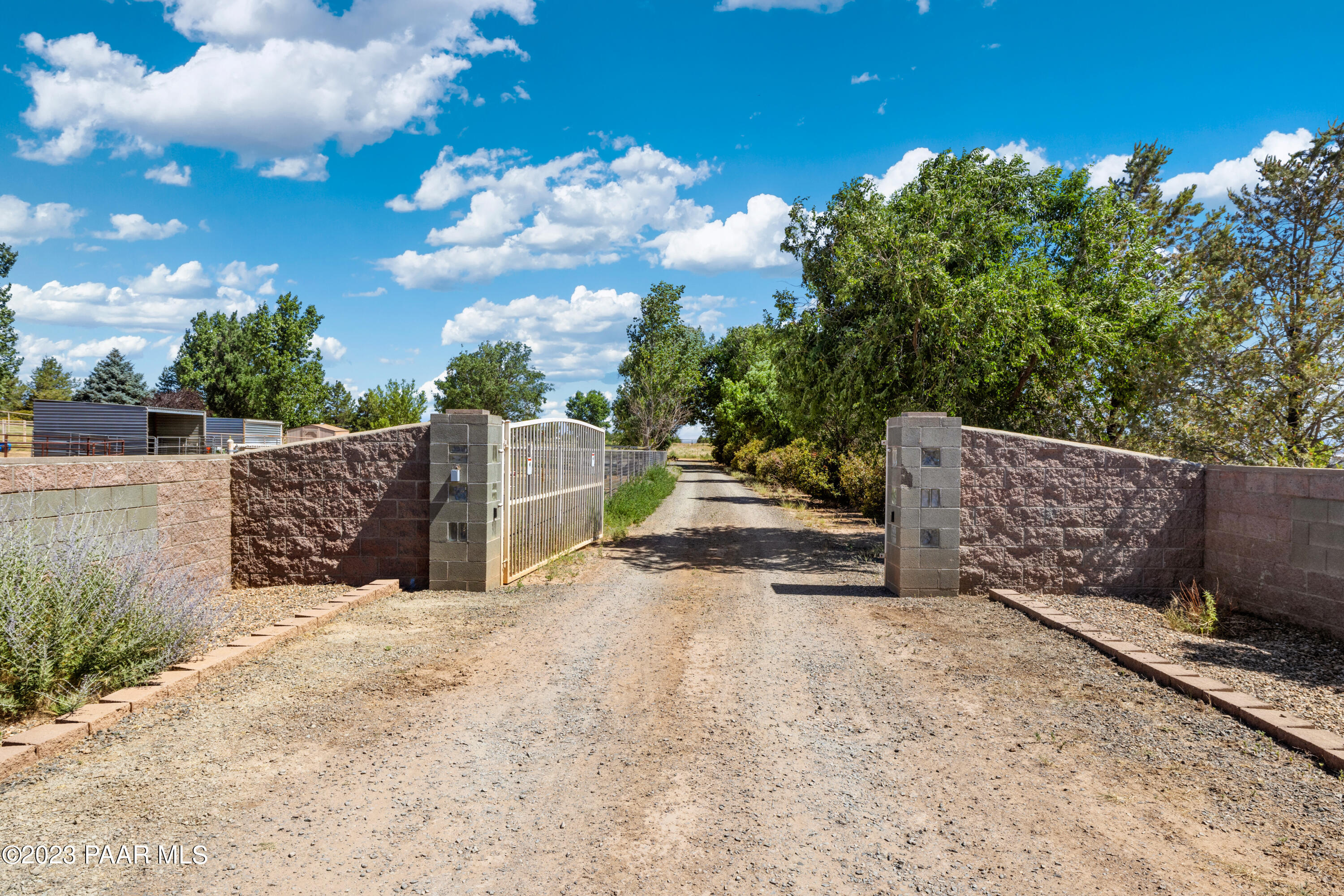 1410 West Justray Ranch Road Chino Valley, AZ 86323 - Photo 7 of 31 007_Property Entrance