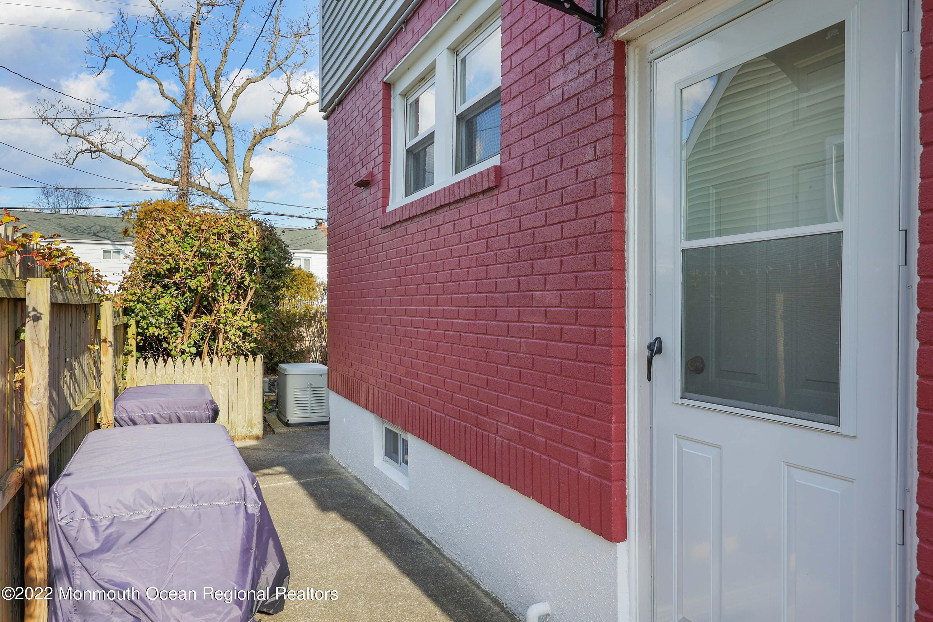 500 Wakefield Road Neptune Township, NJ 07753 - Photo 21 of 34 758A6196_197_198_199_200