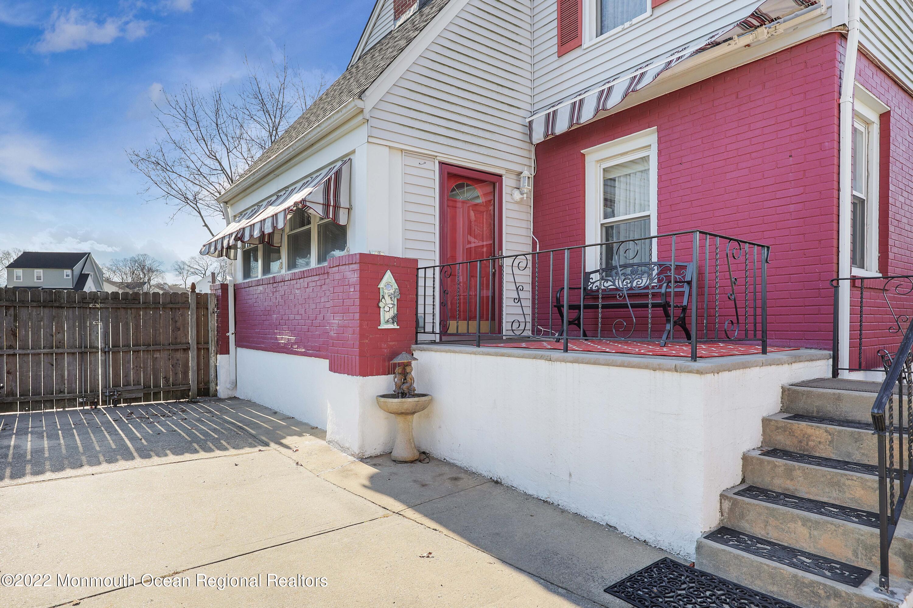 500 Wakefield Road Neptune Township, NJ 07753 - Photo 23 of 34 758A6221_2_3_4_5
