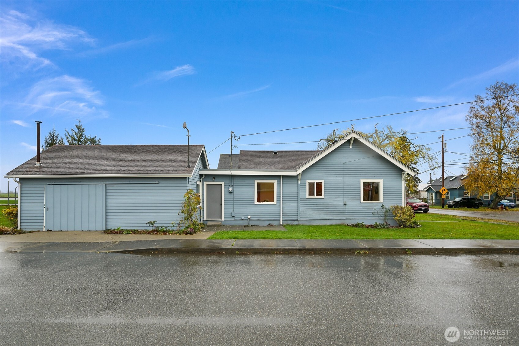 5811 Main Street Bow, WA 98232 - Photo 38 of 40 front view of house next to a yard