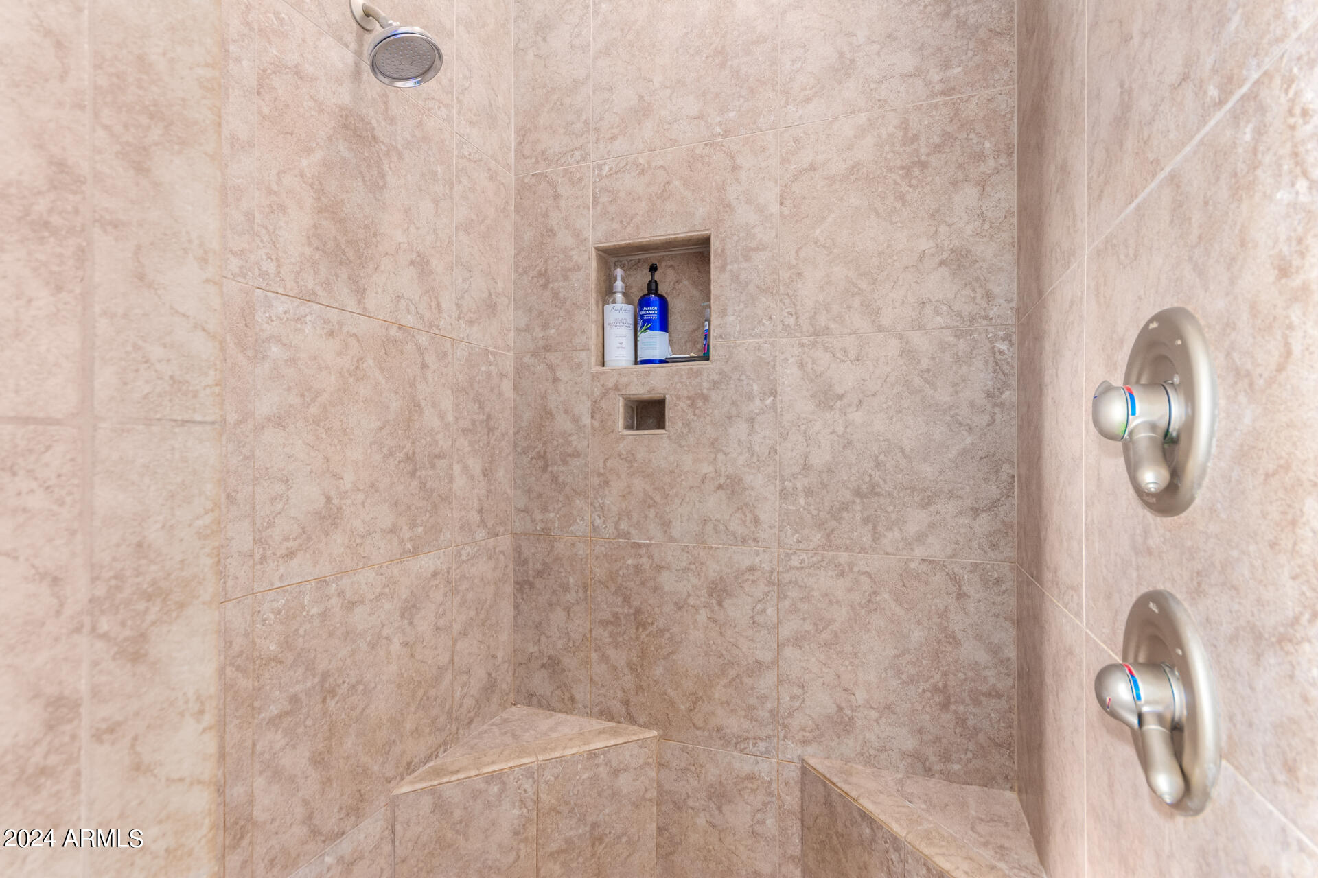 6786 Gelding Lane Coolidge, AZ 85128 - Photo 28 of 39 a bathroom with a shower