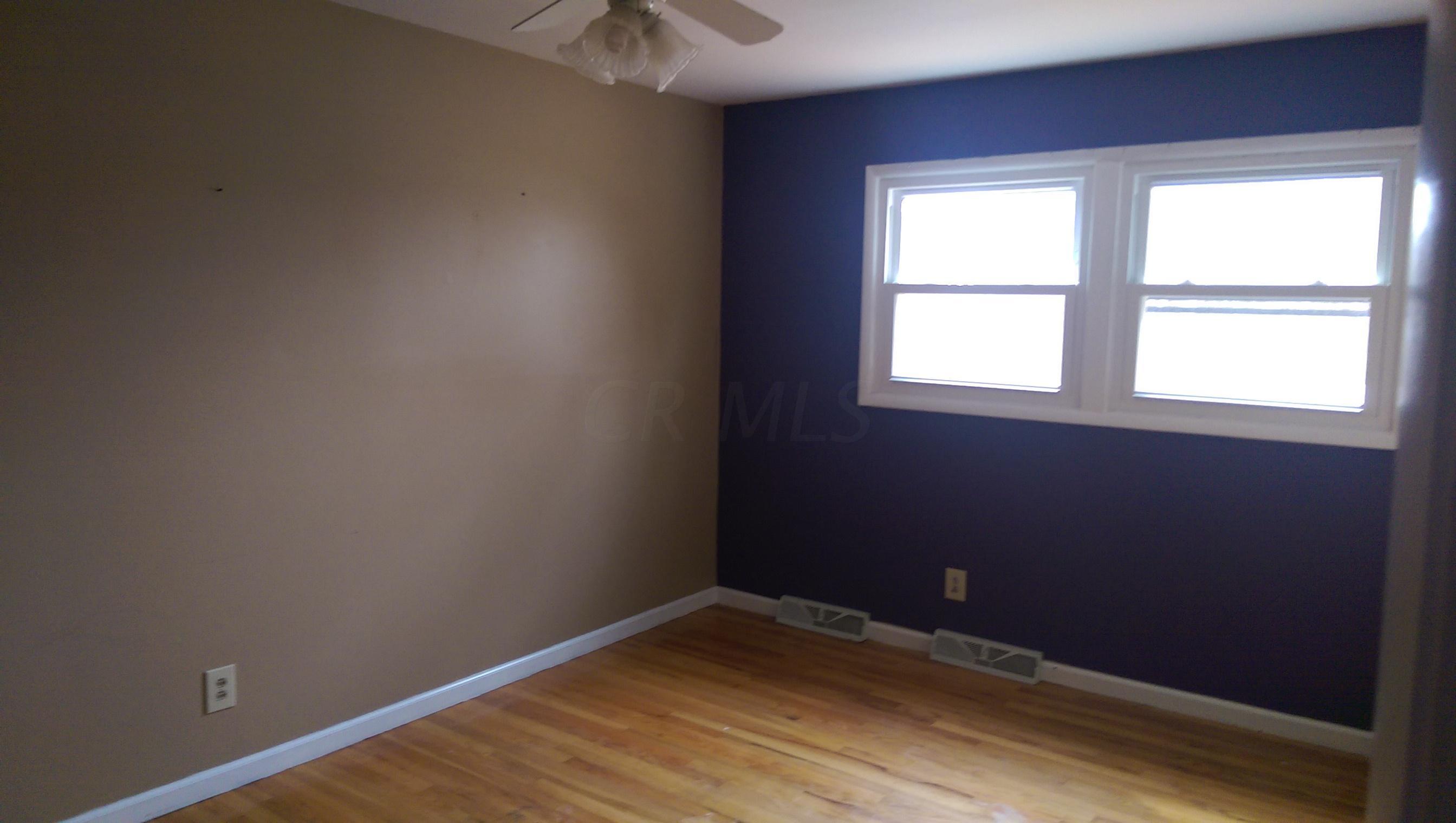 6396 Peardale Road East Columbus, OH 43229 - Photo 2 of 17