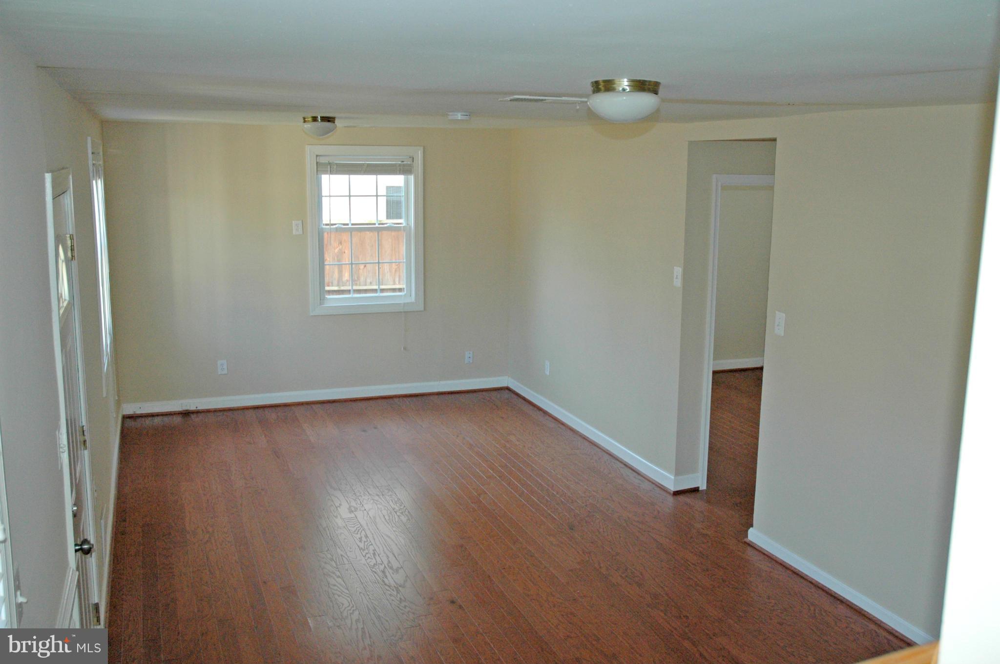 3228 Wayne Road Falls Church, VA 22042 - Photo 3 of 11 Living Room