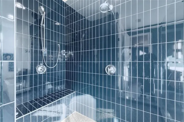 a black and white photo of a picture