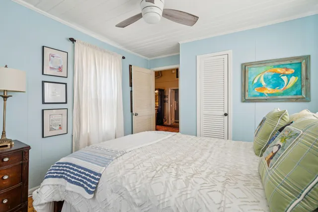 $1,575,000 | 120 West Hudson Avenue, Folly Beach, SC 29439