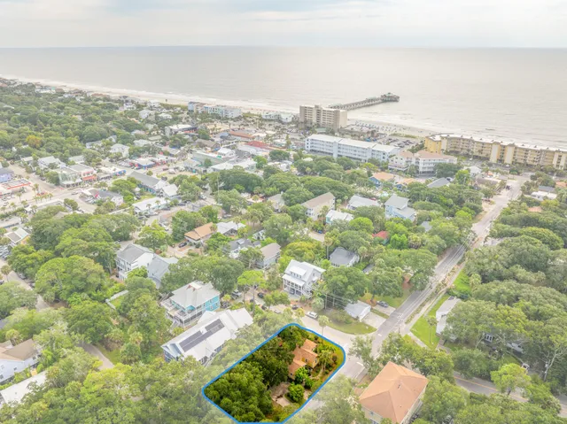 $1,575,000 | 120 West Hudson Avenue, Folly Beach, SC 29439