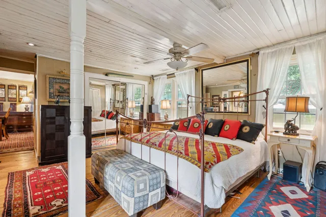 $1,575,000 | 120 West Hudson Avenue, Folly Beach, SC 29439