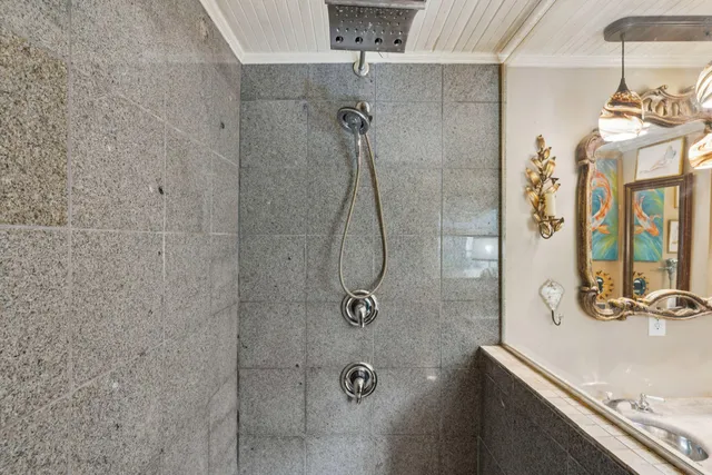 $1,575,000 | 120 West Hudson Avenue, Folly Beach, SC 29439