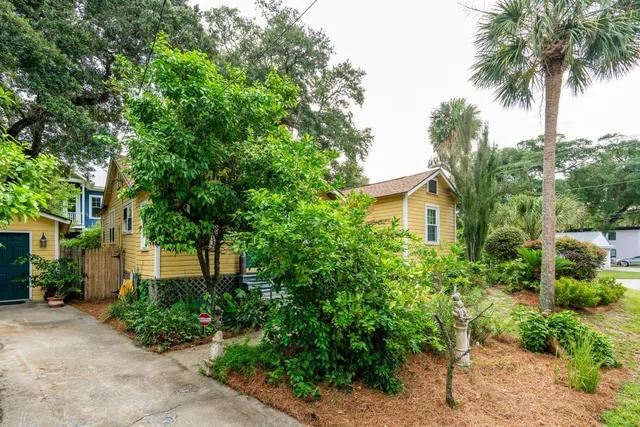 $1,575,000 | 120 West Hudson Avenue, Folly Beach, SC 29439
